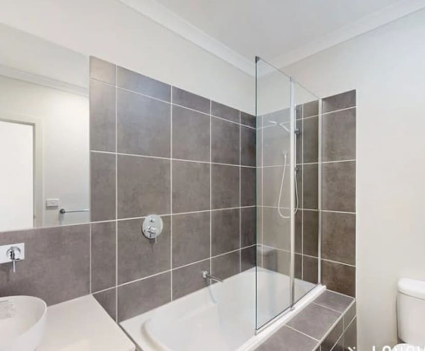 $200, Share-house, 3 bathrooms, Strathtulloh VIC 3338