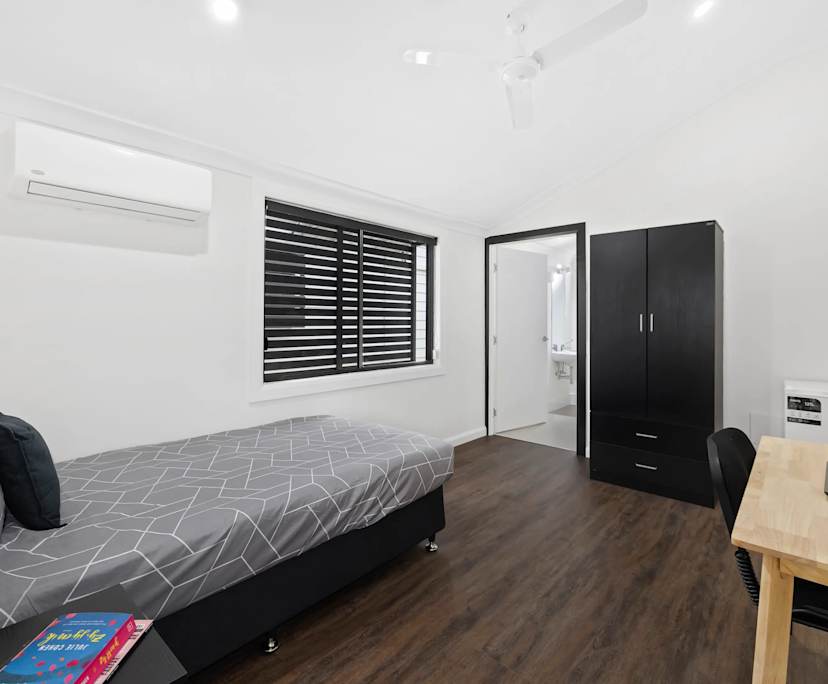 $335-390, Share-house, 4 rooms, Highgate Hill QLD 4101, Highgate Hill QLD 4101