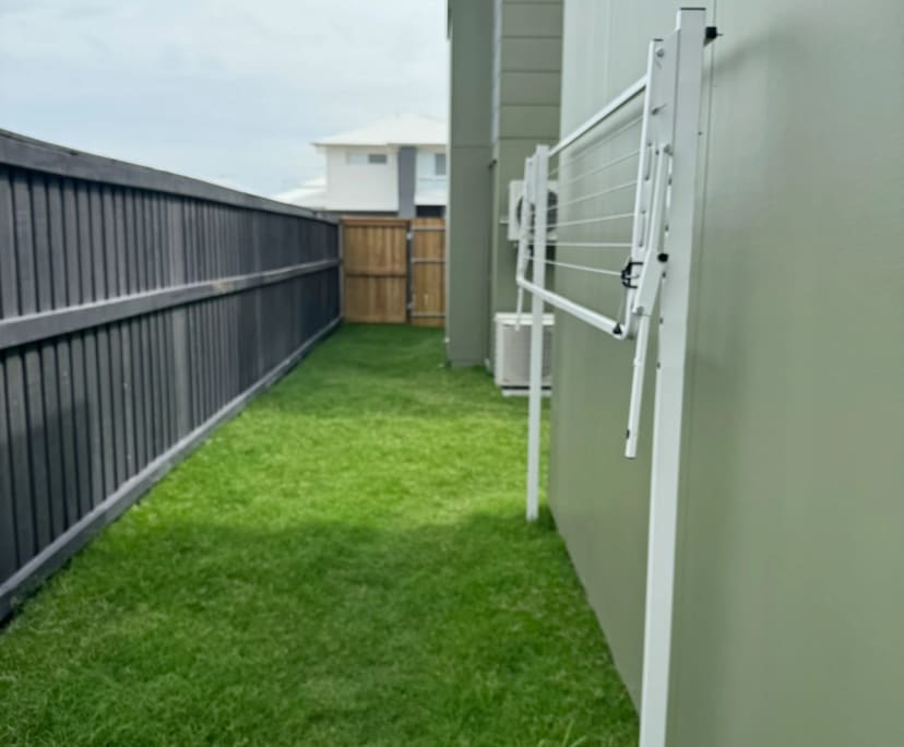 $300, Share-house, 3 bathrooms, Nirimba QLD 4551