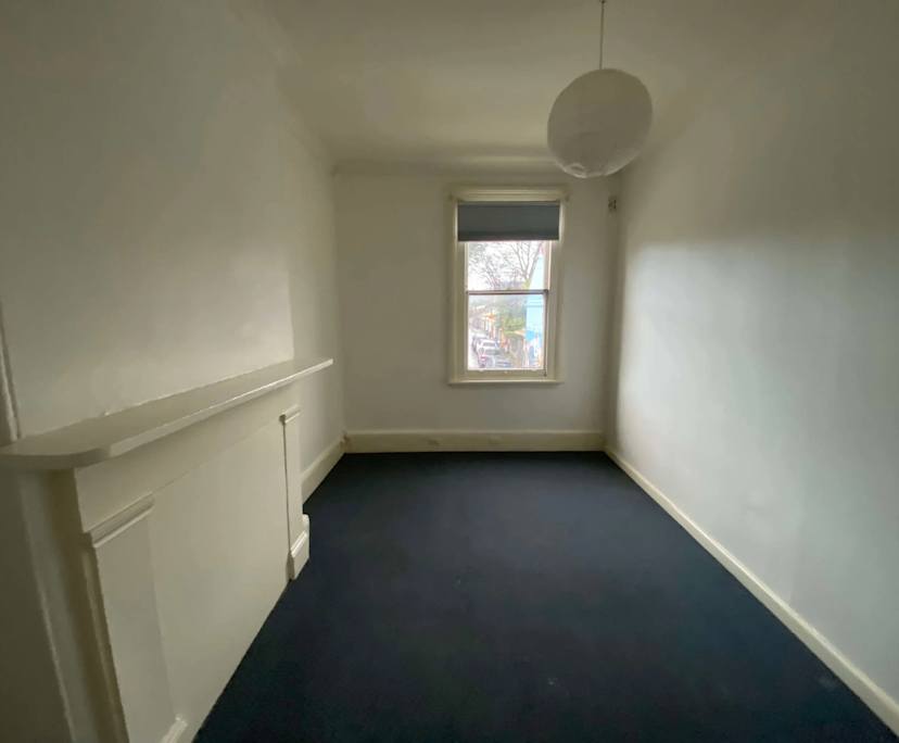 Unfurnished room in a flatshare