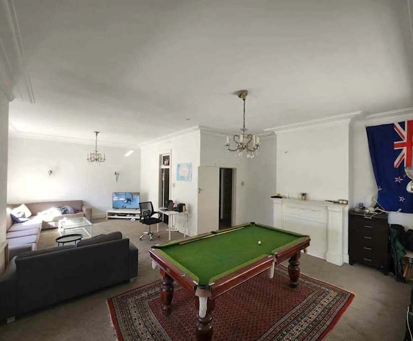 Unfurnished room in a share house