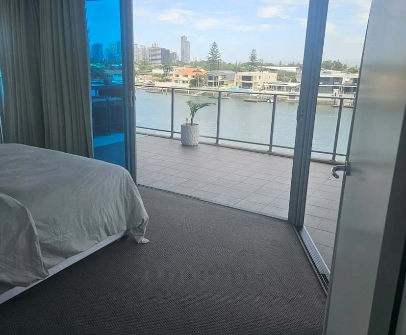 $600, Flatshare, 2 bathrooms, Surfers Paradise QLD 4217