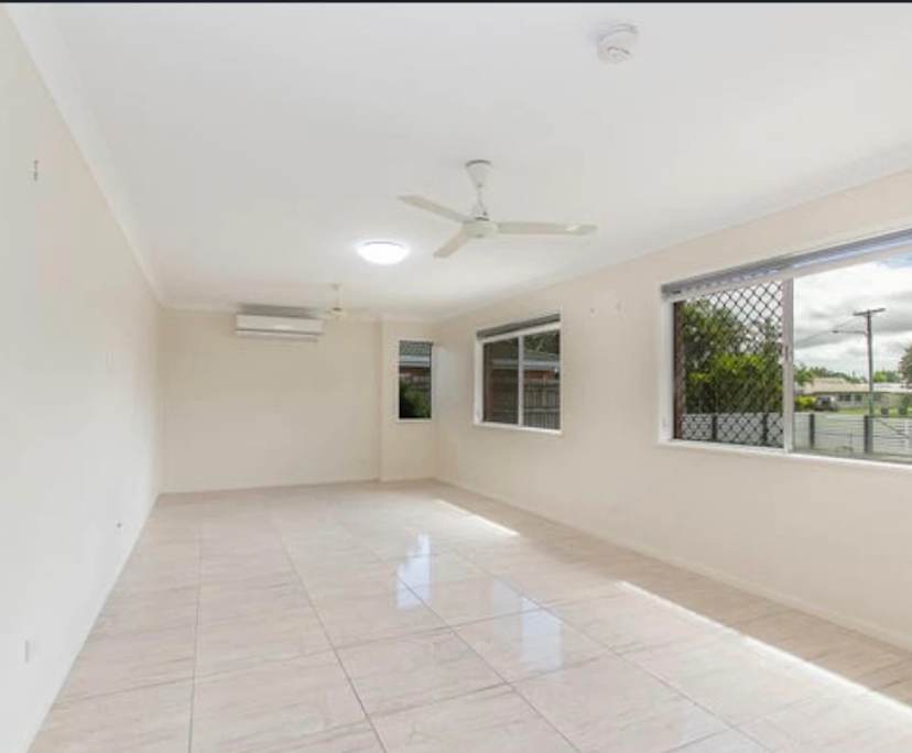 Unfurnished room in a share house