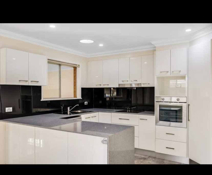 Unfurnished room in a share house