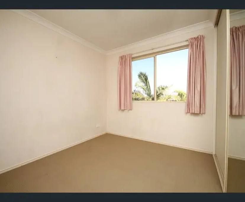 Unfurnished room with own bathroom