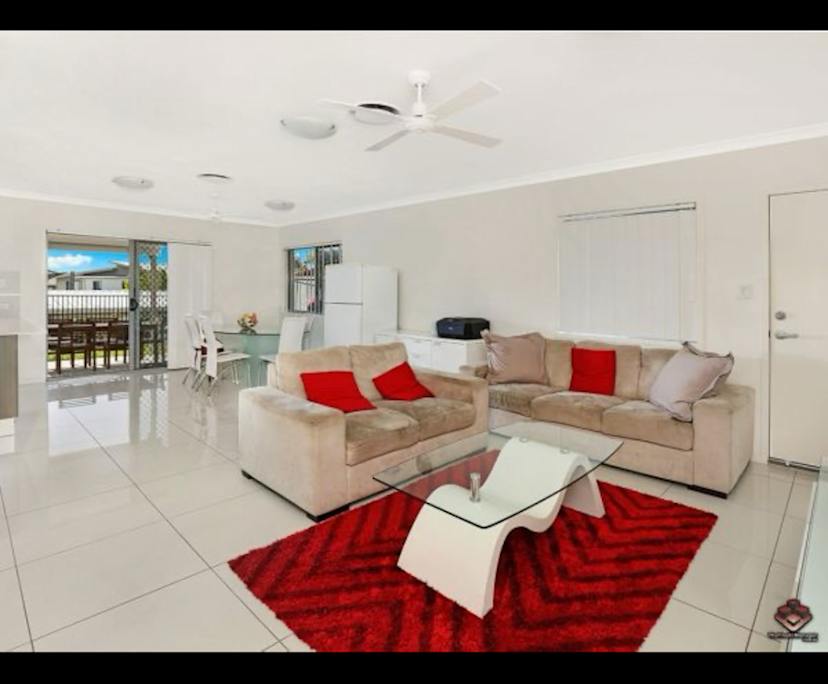 Furnished room with own bathroom