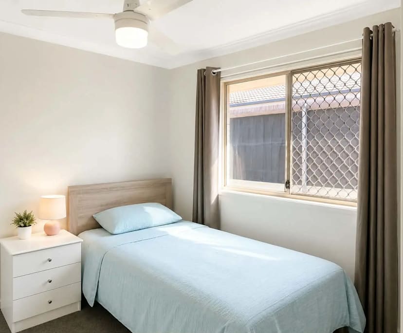 Furnished room in a share house