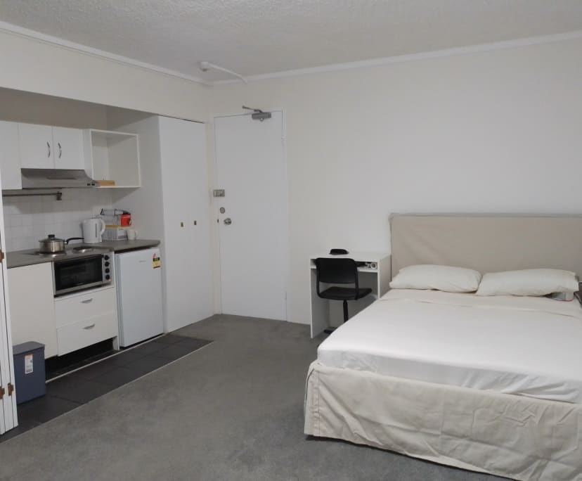 Furnished room studio flat for rent