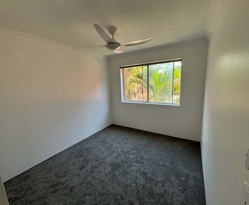 Unfurnished room with own bathroom