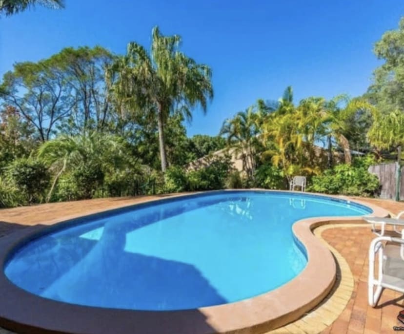 Room for Rent in Carrara, Gold Coast 300, Furnish...