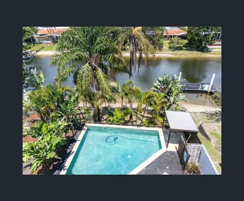 Furnished room with ensuite in a share house