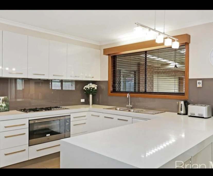 Whole property with 3 rooms for rent