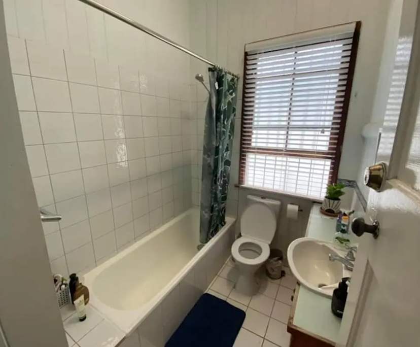 $174, Share-house, 3 bathrooms, Fairfield QLD 4103