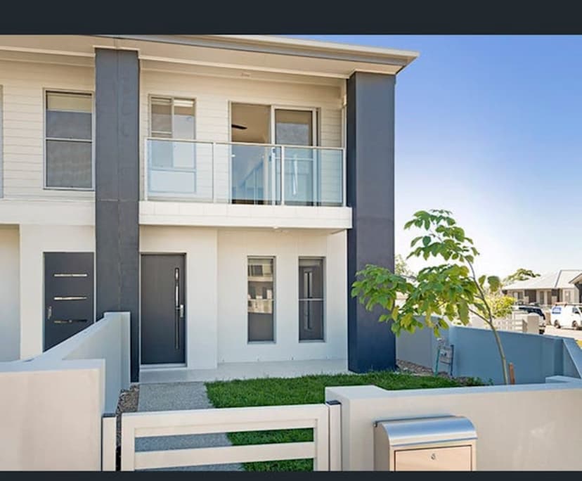 $275, Homestay, 3 bathrooms, Rochedale QLD 4123