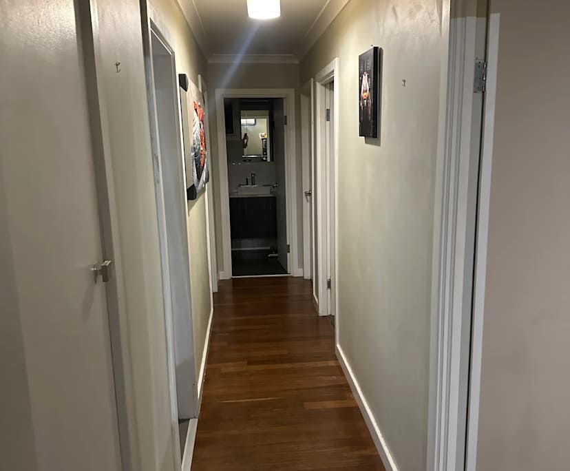 Room in a share house