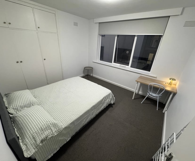 $400, Flatshare, 3 bathrooms, St Kilda VIC 3182