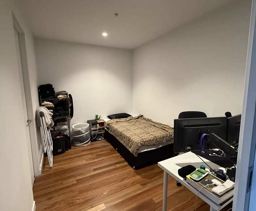 Unfurnished room in a flatshare