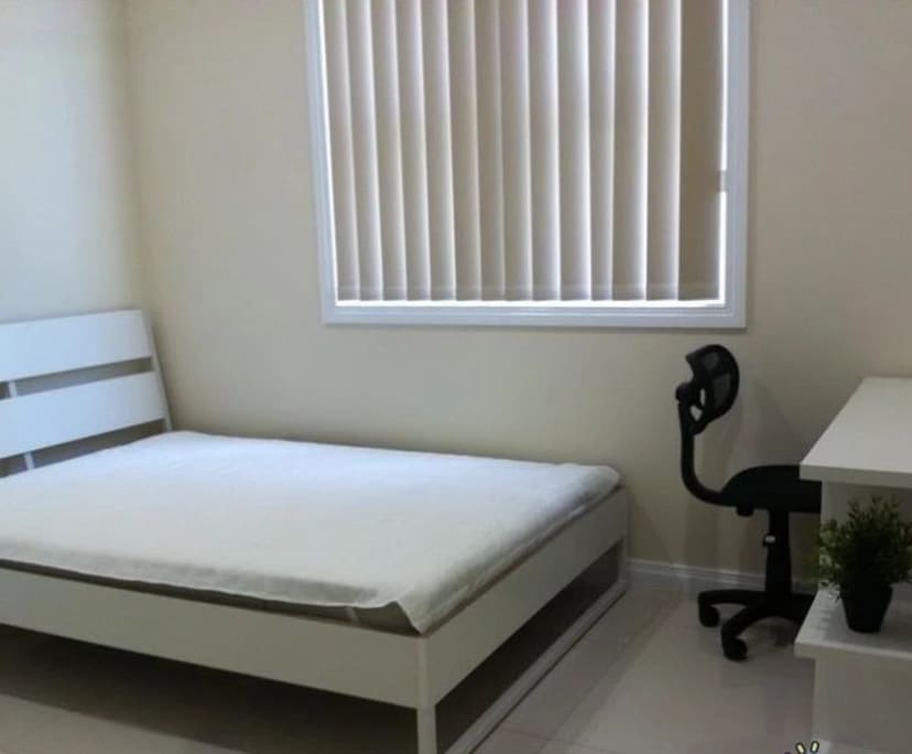 $320, Share-house, 4 bathrooms, Red Hill QLD 4059