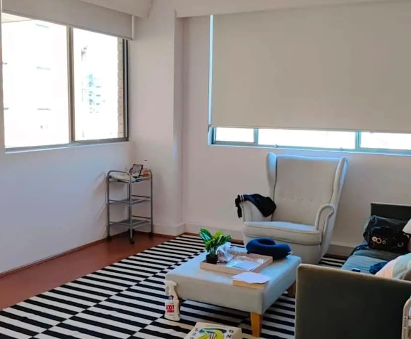 Furnished room in a flatshare
