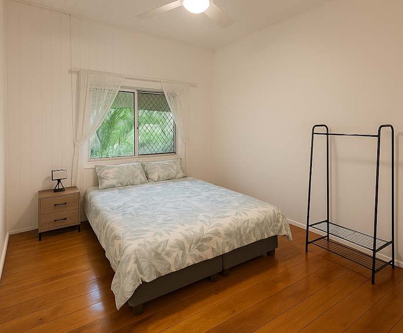 Room in a share house