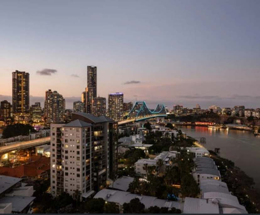 $550, Flatshare, 2 bathrooms, Kangaroo Point QLD 4169