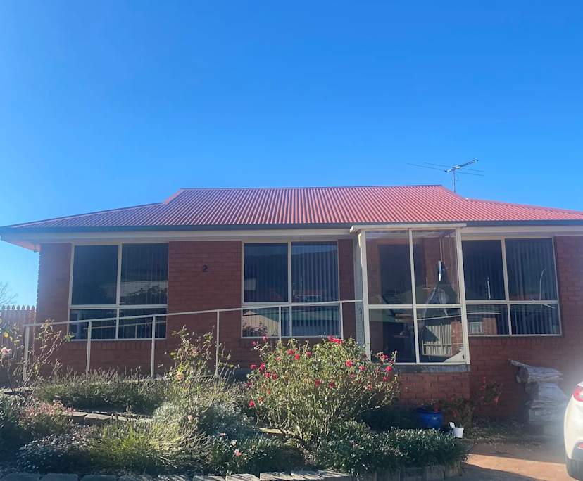 Whole property with 2 rooms for rent