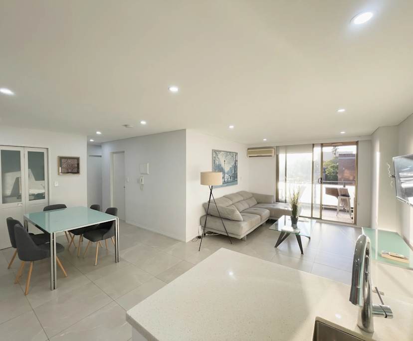 Furnished room in a flatshare