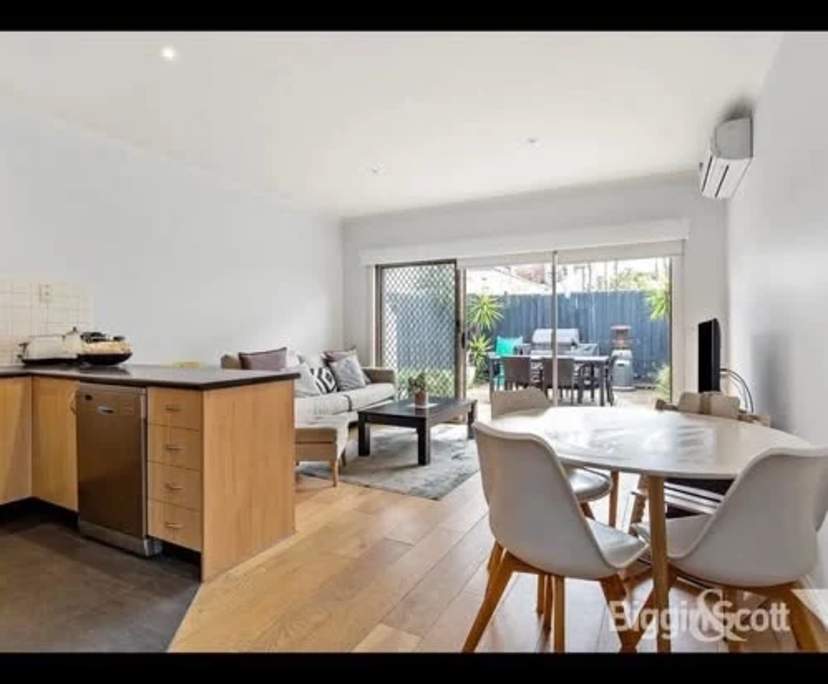 Unfurnished room in a share house