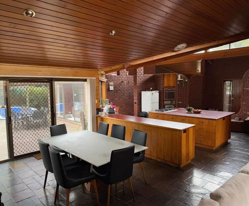 Unfurnished room in a share house