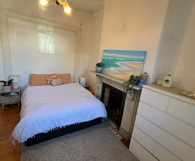 Unfurnished room in a share house