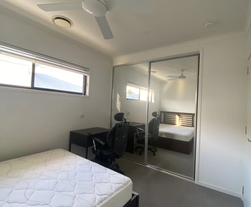 Furnished room in a share house
