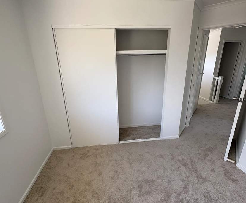Unfurnished room in a share house