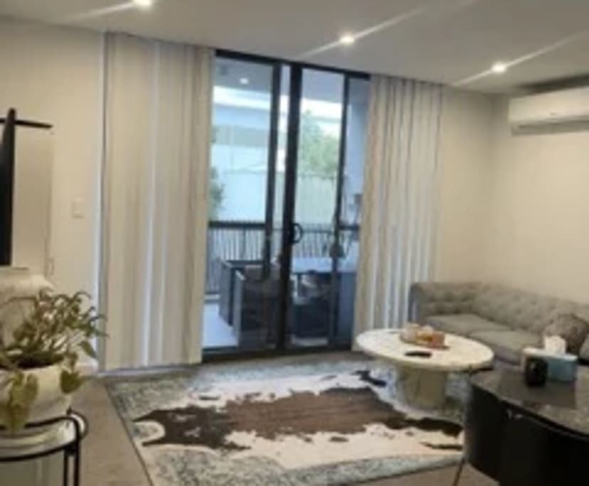 Unfurnished room with own bathroom