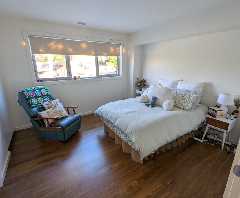 Room with ensuite in a share house