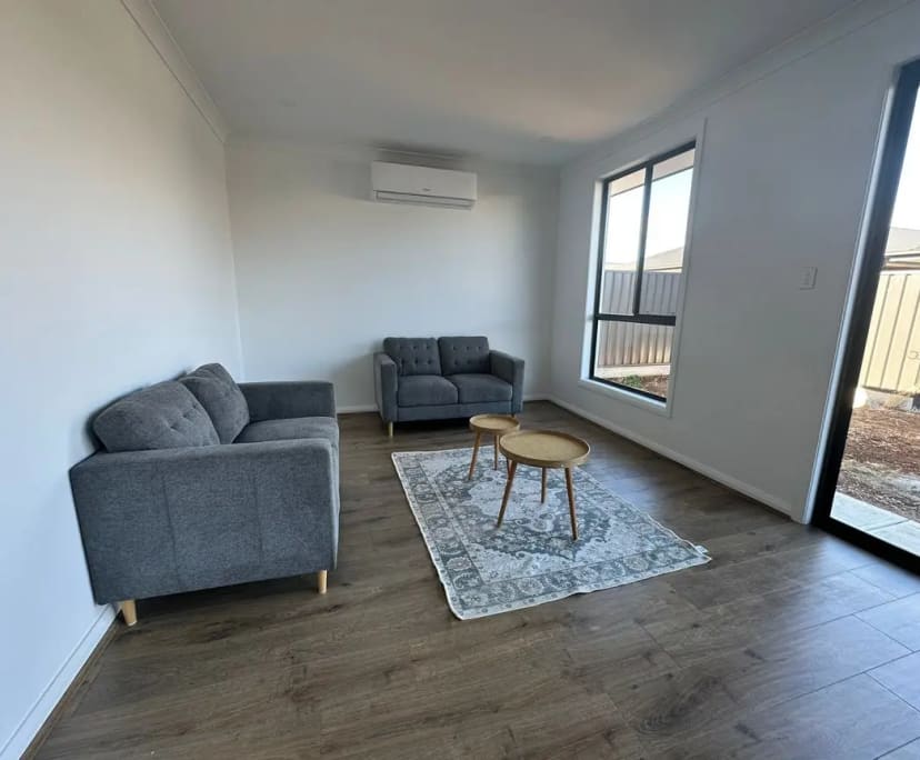 $315, Whole-property, 5 bathrooms, Smithfield Plains SA 5114