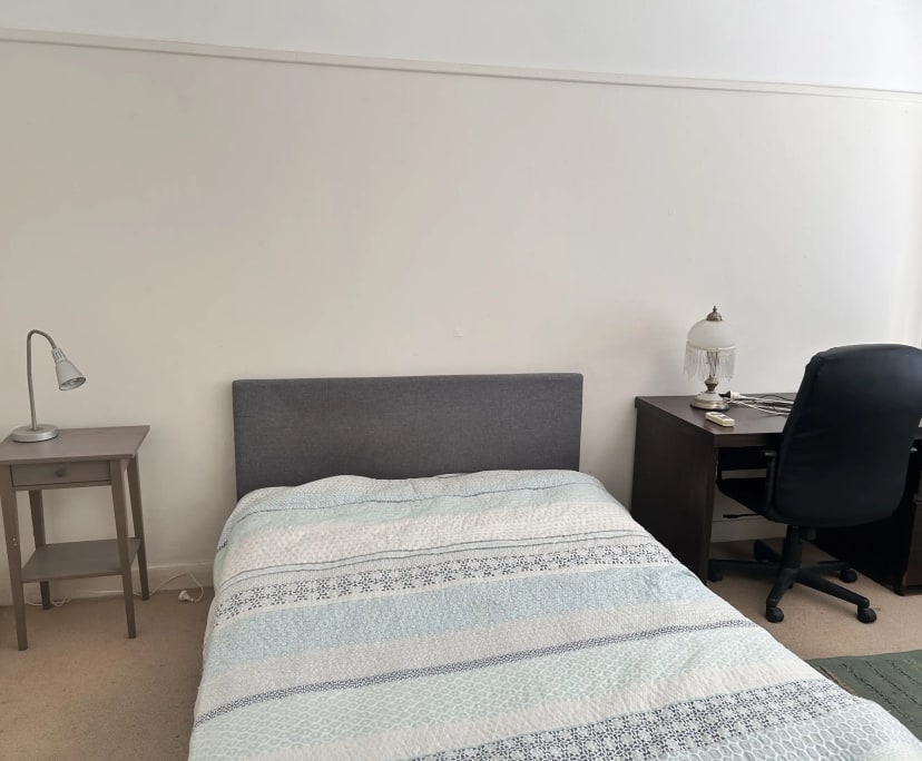 Furnished room in a share house