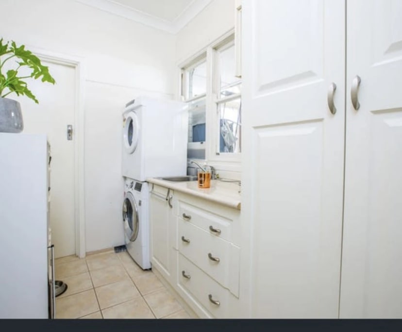 $350, Share-house, 3 bathrooms, South Bunbury WA 6230