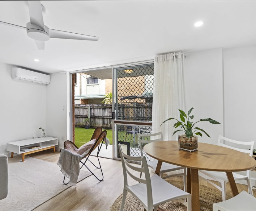 $250, Student-accommodation, 2 bathrooms, Surfers Paradise QLD 4217