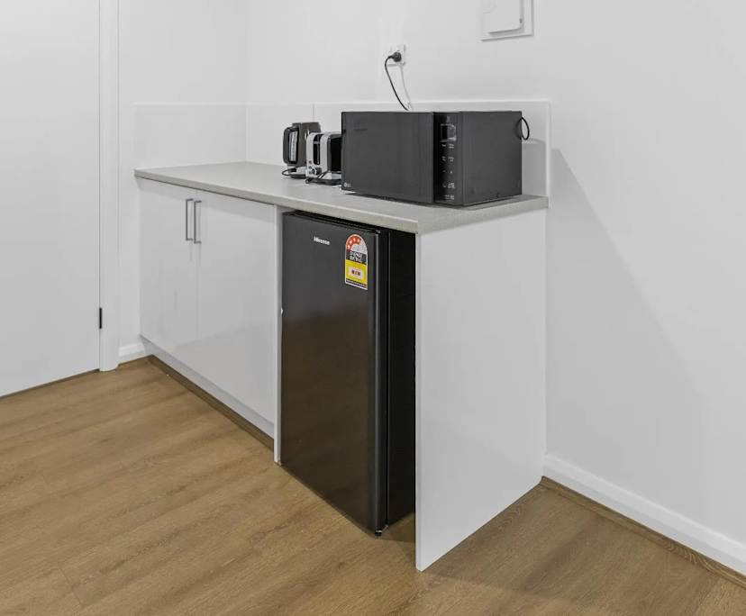 $345, Share-house, 4 bathrooms, Saint Albans VIC 3021