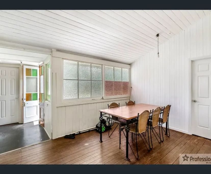 Room for Rent in Dutton Park, Brisbane 280, Furni...