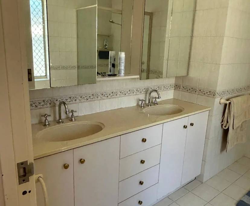 $300, Share-house, 4 bathrooms, Kardinya WA 6163