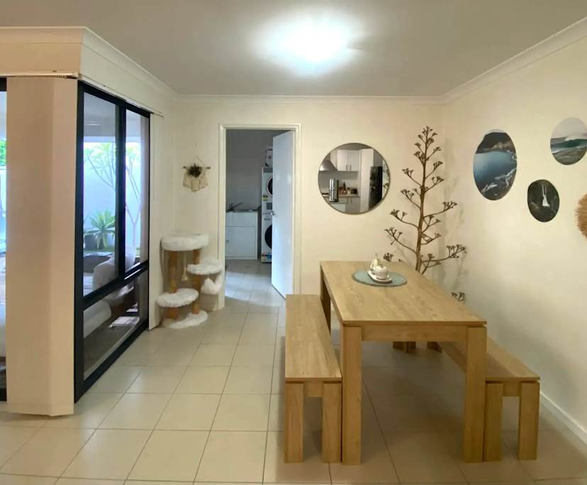 $300, Flatshare, 3 bathrooms, Coogee WA 6166