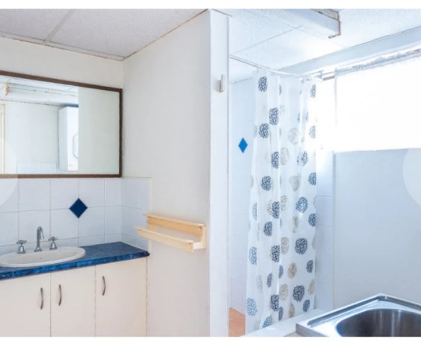 Unfurnished room in a flatshare