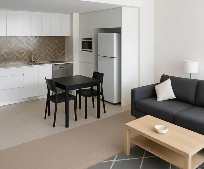 Furnished room in a flatshare