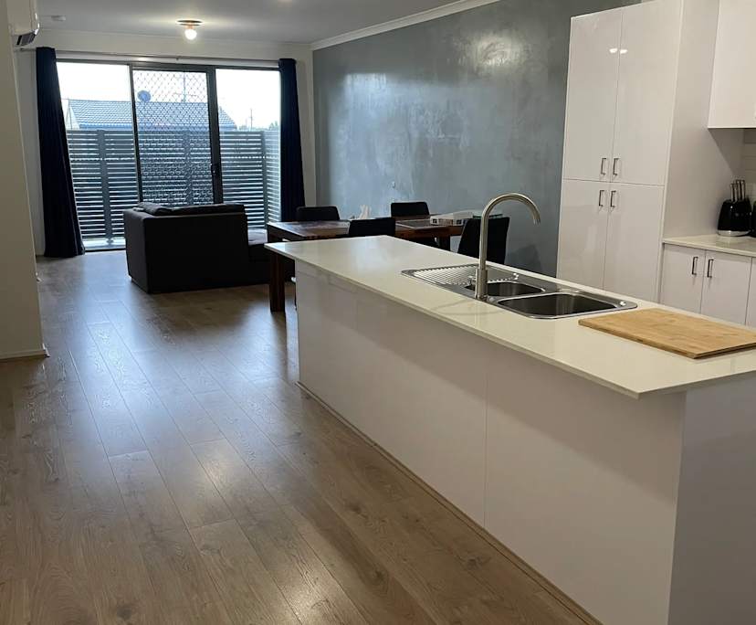Unfurnished room in a flatshare