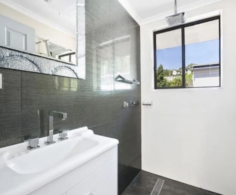 $165, Flatshare, 3 bathrooms, The Hill NSW 2300