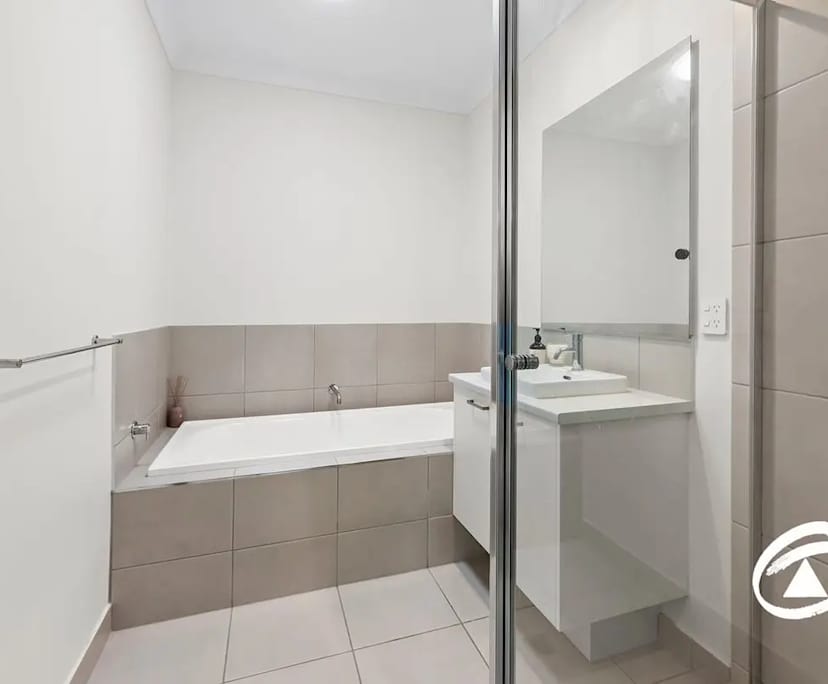 Unfurnished room with own bathroom