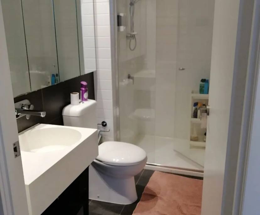 Furnished room in a flatshare