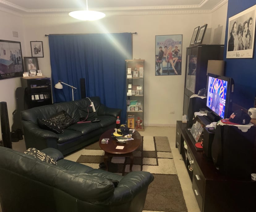 $260, Share-house, 2 bathrooms, Figtree NSW 2525