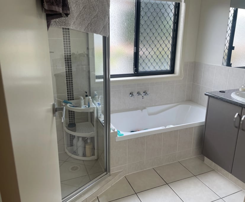 $450, Share-house, 3 bathrooms, Tugun QLD 4224